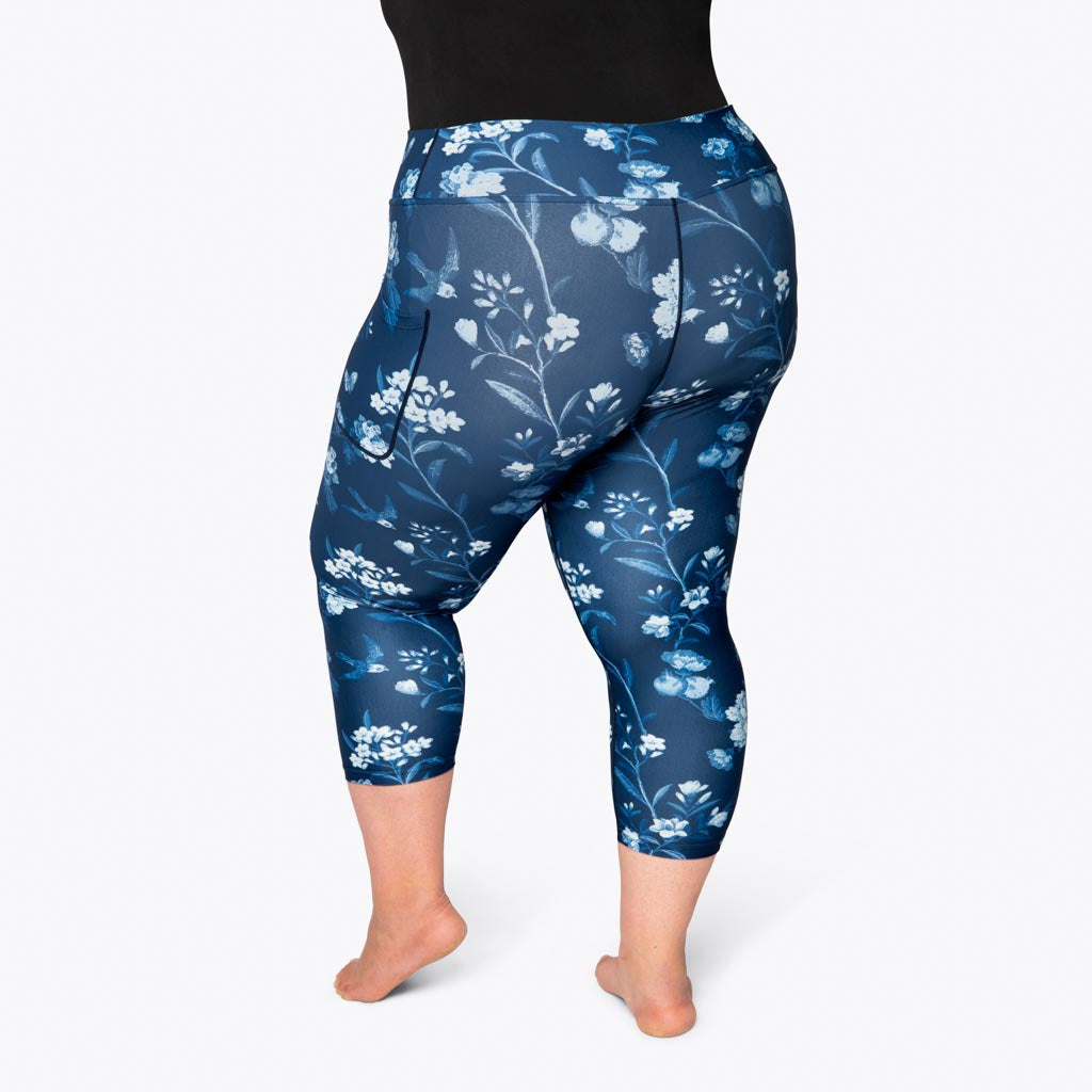 Blue Vintage Bloom Capri