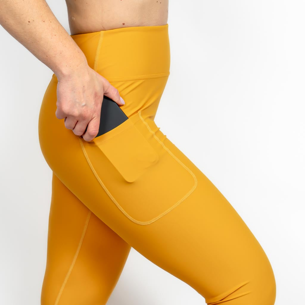 Signature Glow Capri